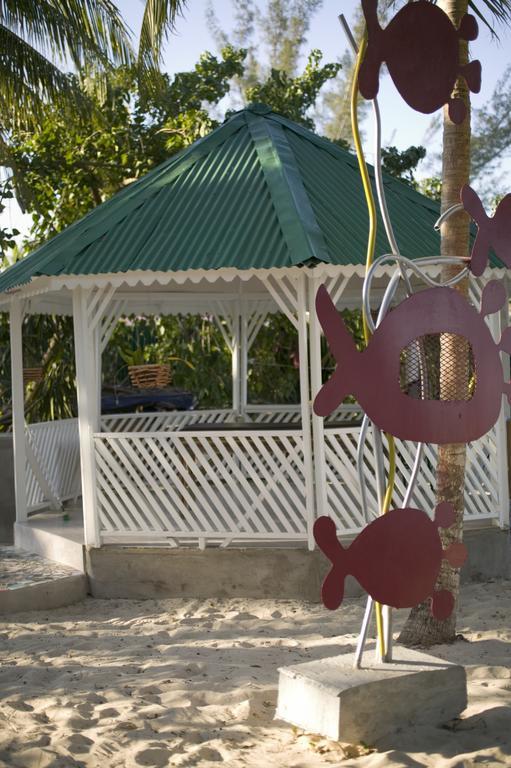 Whistling Bird Hotel Negril Exterior photo